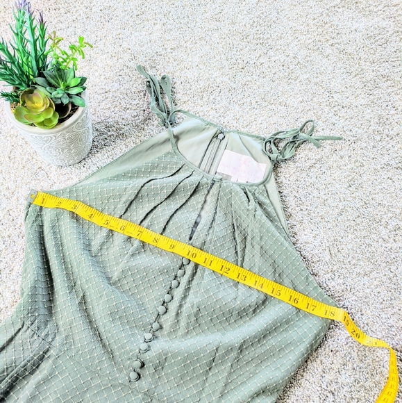 NWT Moss Green Gal Meets Glam Textured Dress - Picture 12 of 12